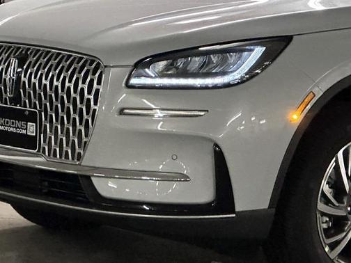 2025 Lincoln Corsair Premiere