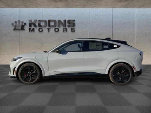 2025 Ford Mustang Mach-E GT