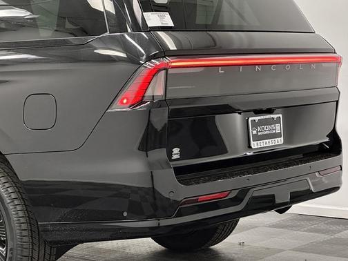 2025 Lincoln Navigator L Reserve