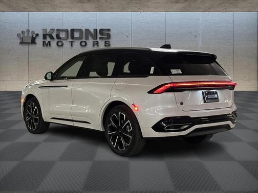 2025 Lincoln Nautilus Reserve