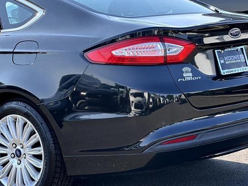 2015 Ford Fusion Hybrid SE