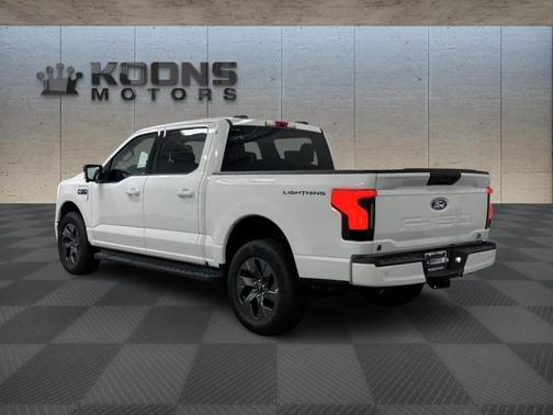 2025 Ford F-150 Lightning Flash