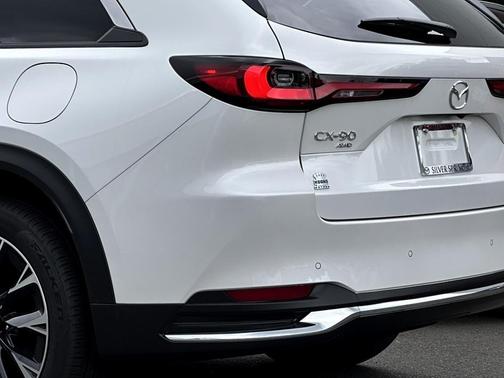 2024 Mazda CX-90 PHEV Premium Plus