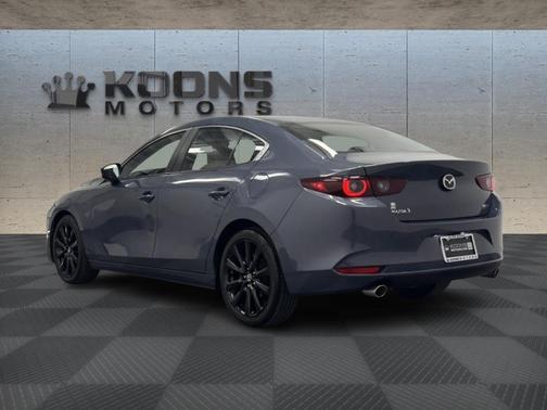 2023 Mazda Mazda3 2.5 S Carbon Edition