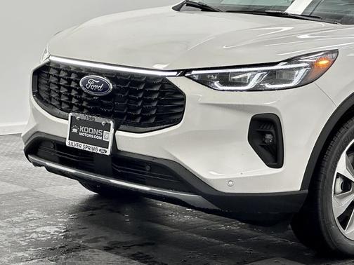 2025 Ford Escape Platinum
