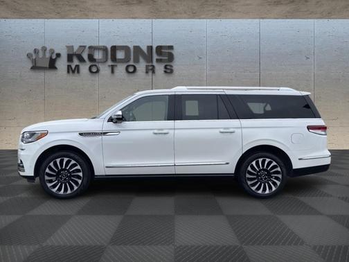 2022 Lincoln Navigator L Black Label