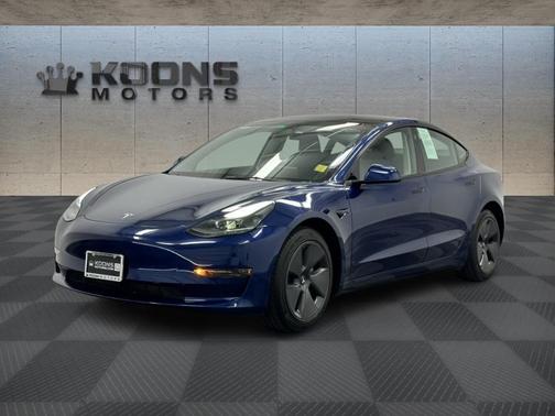 2023 Tesla Model 3 Base