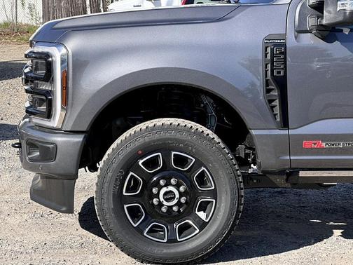 2025 Ford F-250 Platinum