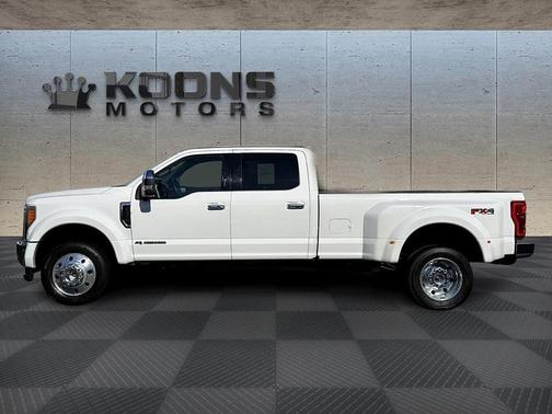 2017 Ford F-450 Lariat