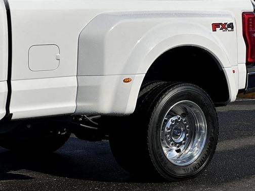 2017 Ford F-450 Lariat