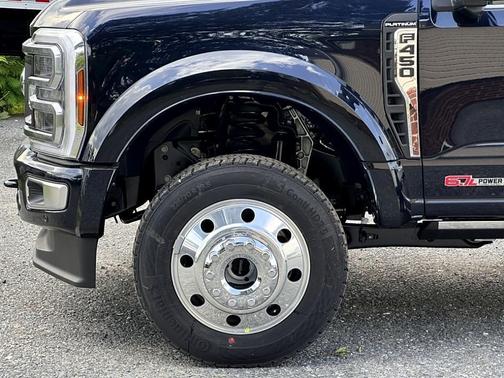 2025 Ford F-450 Platinum
