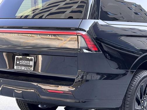 2025 Lincoln Navigator Reserve