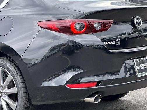 2025 Mazda Mazda3 FWD w/Preferred Package