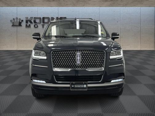 2022 Lincoln Navigator L Reserve