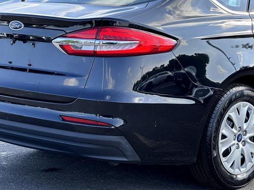 2019 Ford Fusion S
