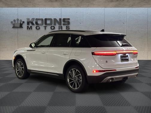 2025 Lincoln Corsair Premiere
