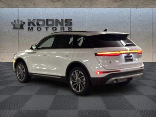 2025 Lincoln Corsair Premiere