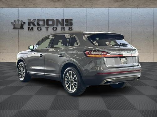 2022 Lincoln Nautilus Reserve