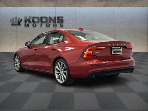 2019 Volvo S60 T5 Momentum
