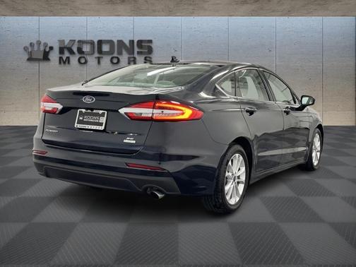 2020 Ford Fusion SE