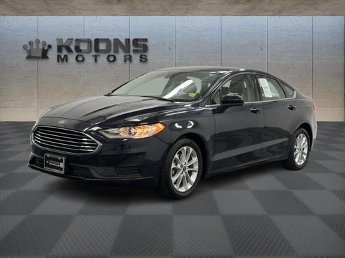 2020 Ford Fusion SE