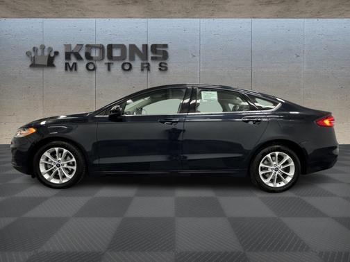 2020 Ford Fusion SE