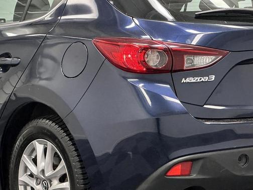 2015 Mazda Mazda3 i Touring