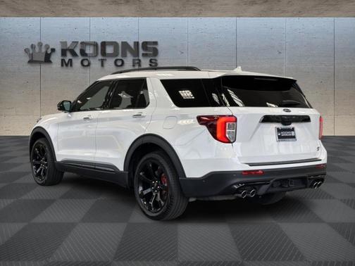 2022 Ford Explorer ST