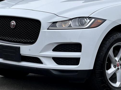 2019 Jaguar F-PACE 25t Premium