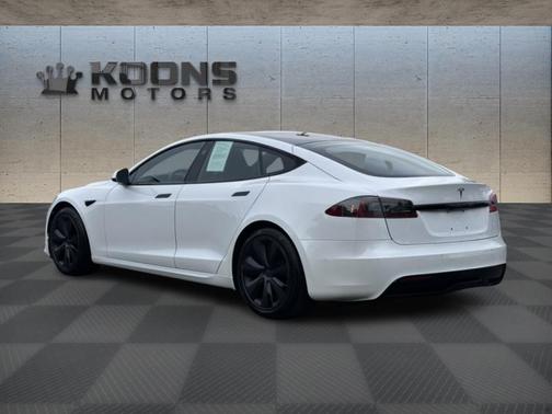 2022 Tesla Model S Base