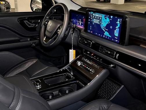 2025 Lincoln Aviator Reserve AWD