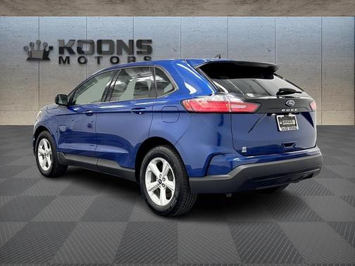 2022 Ford Edge SE