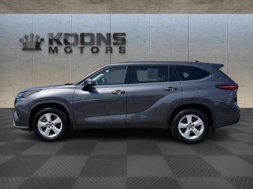 2022 Toyota Highlander L