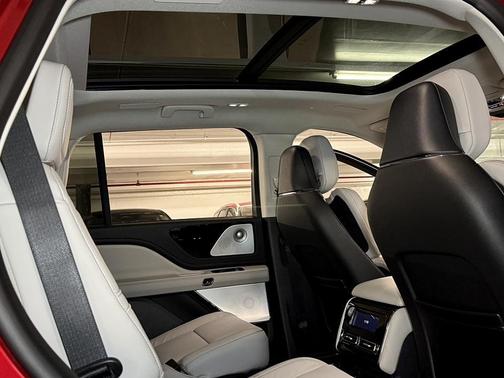 2025 Lincoln Aviator Reserve AWD