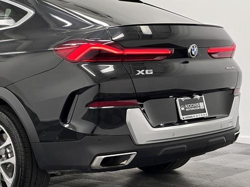 2022 BMW X6 xDrive40i