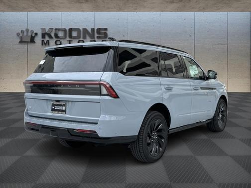 2025 Lincoln Navigator Reserve