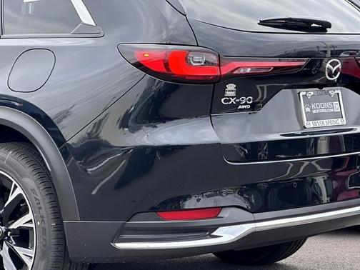 2024 Mazda CX-90 PHEV Premium Plus