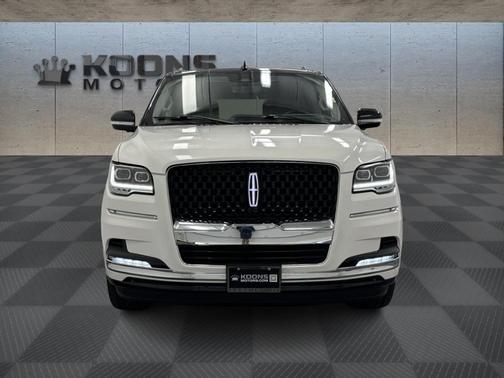 2023 Lincoln Navigator L Black Label