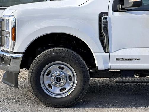 2025 Ford F-350 XL