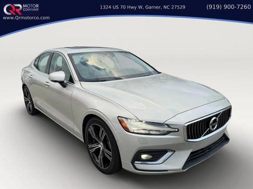 2022 Volvo S60 T5