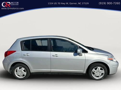 2011 Nissan Versa 1.8 S