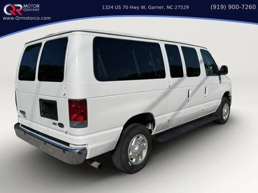 Oxford White 2013 Ford E350 Super Duty XLT