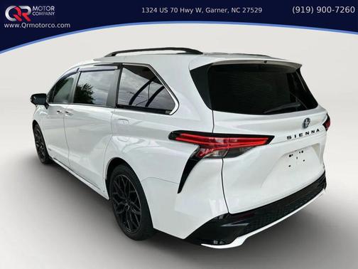2021 Toyota Sienna XSE 7 Passenger
