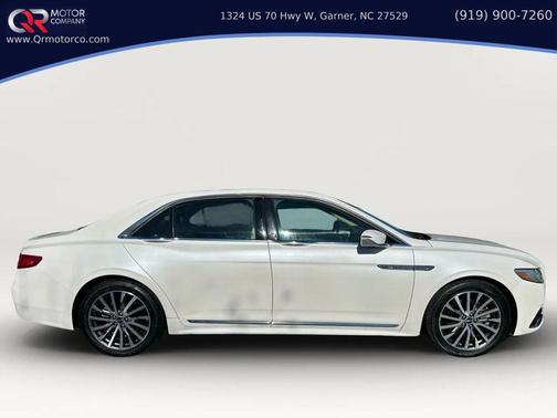 2017 Lincoln Continental Select