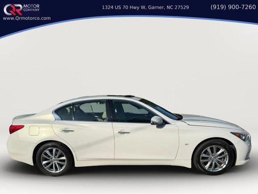 2015 INFINITI Q50 Base