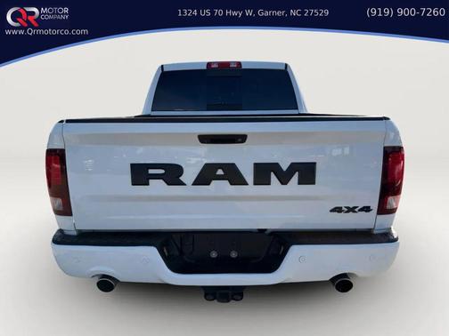 2017 RAM 1500 Night Crew Cab 4x4 5'7' Box
