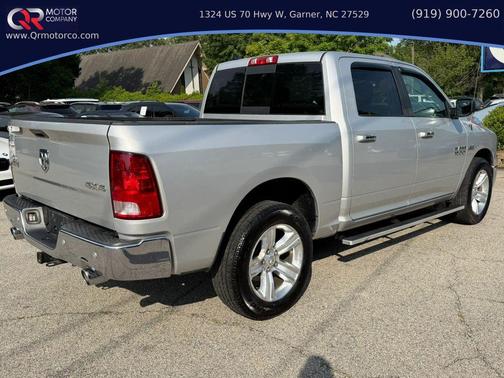 Bright Silver Metallic Clearcoat 2016 RAM 1500 Big Horn