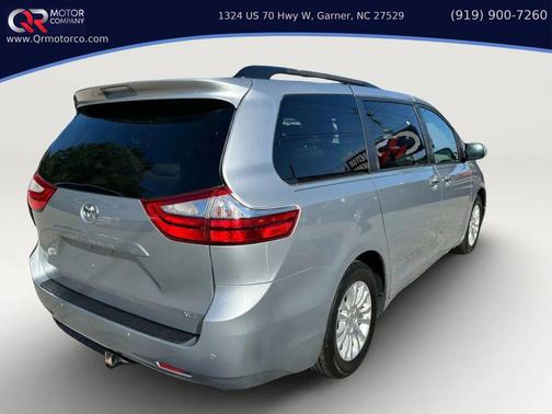 2015 Toyota Sienna XLE