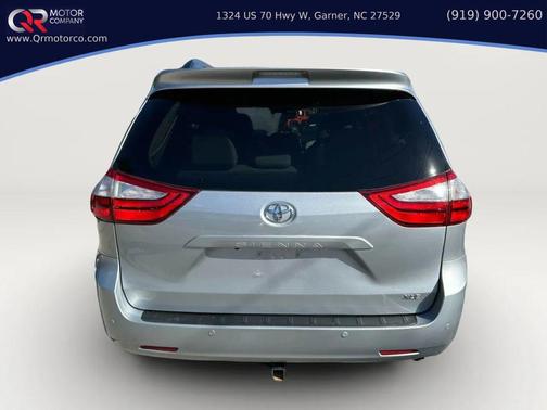 2015 Toyota Sienna XLE