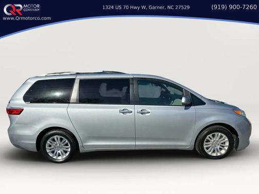 2015 Toyota Sienna XLE